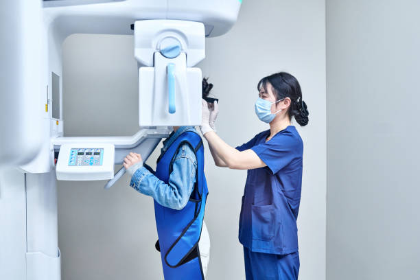 Best Emergency Treatment for Dental Infections or Abscesses in Island Walk, FL