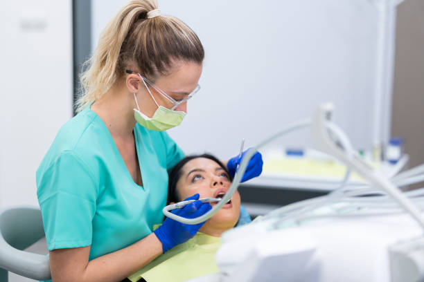 Best Emergency Wisdom Teeth Removal in Island Walk, FL